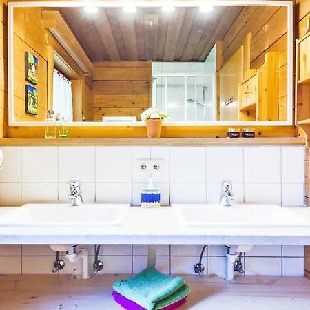 In Eben With Panoramic Mountain Views Tatil Evi