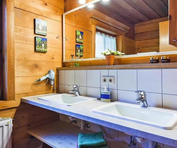 別荘 In Eben With Panoramic Mountain Views エーベン・イム・ポンガウ