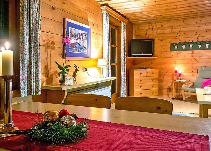 In Eben With Panoramic Mountain Views * エーベン・イム・ポンガウ